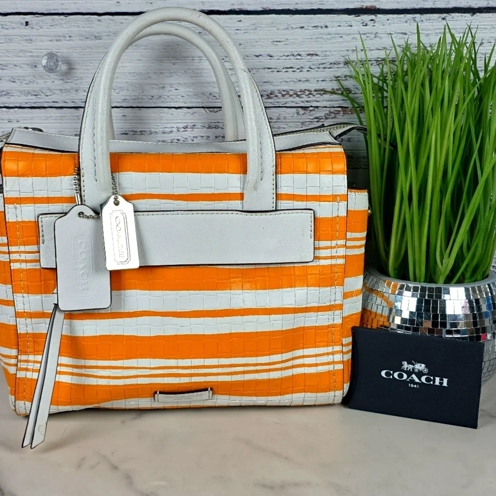 COACH BLEECKER MINI‎ CROSSBODY SHOULDER BAG RILEY CARRYALL MANDARIN WHITE PURSE